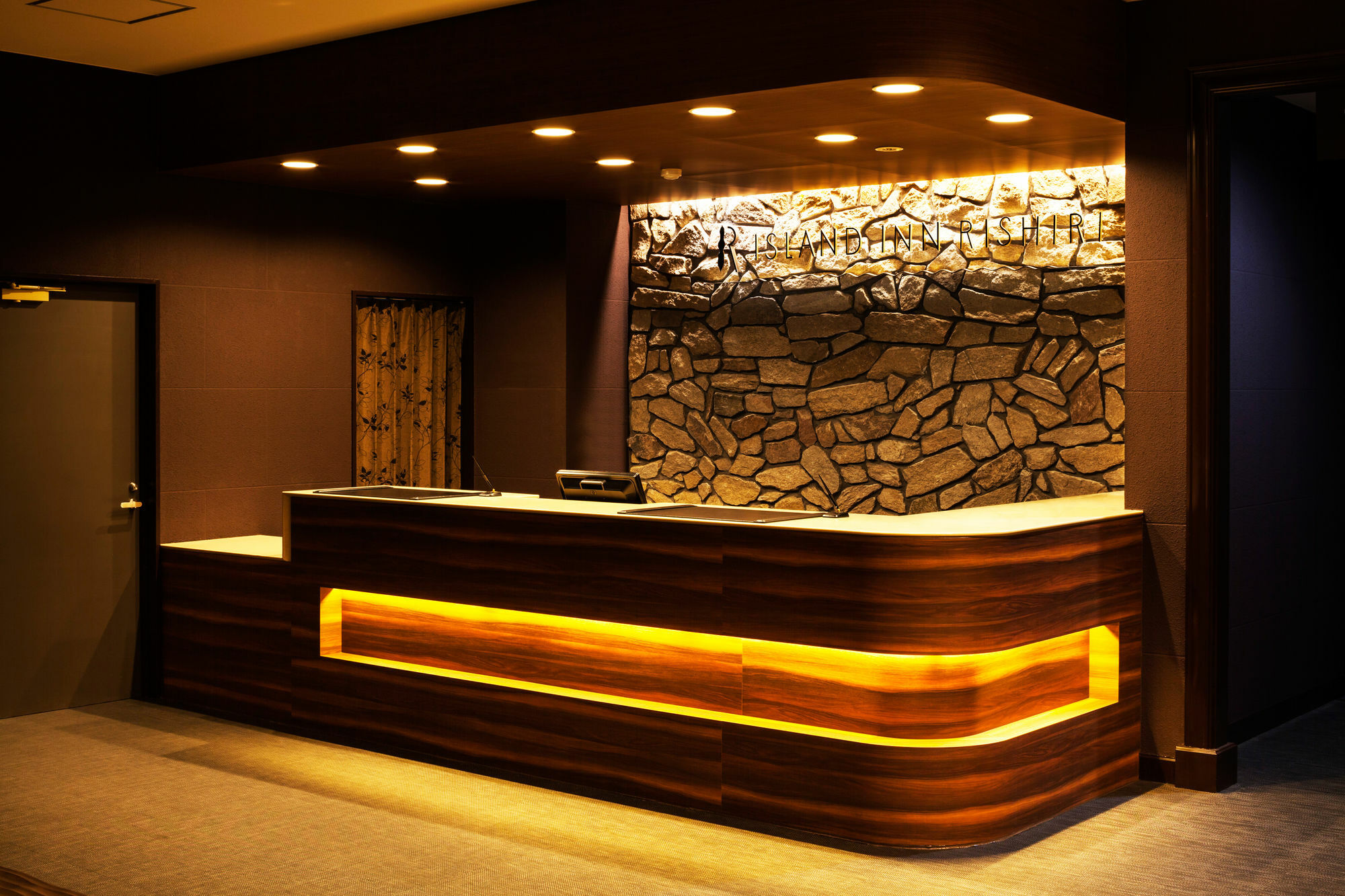 Island Inn Rishiri Buitenkant foto